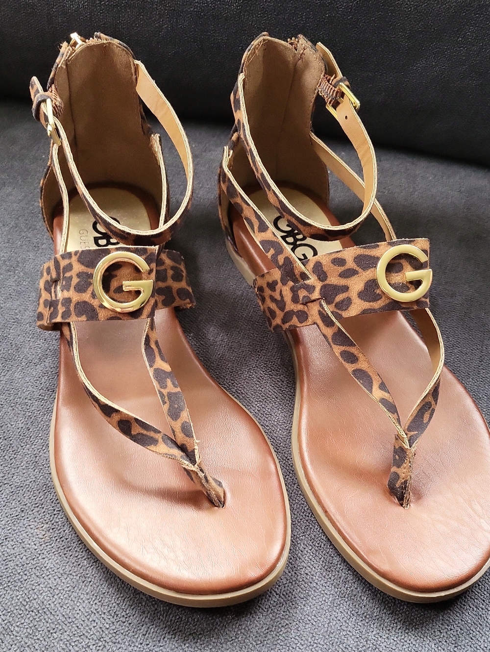 GBG Los Angeles Leopard Print T-Strap Sandals with Gold G Accent, SIZE 7